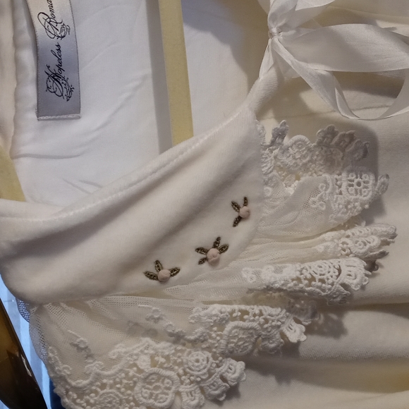 Hopeless Romantic blouse size large - Picture 5 of 11